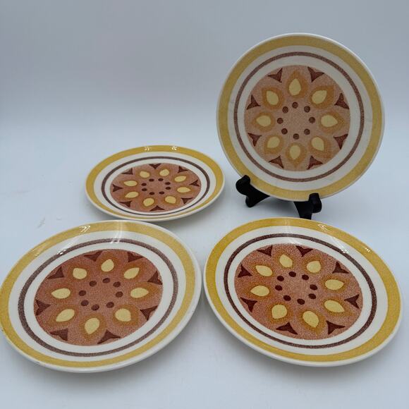 Set/4 Vtg "Yellow Star" Bread & Butter Plates by Taylor Smith Taylor (TST) 6.5" - Picture 3 of 12